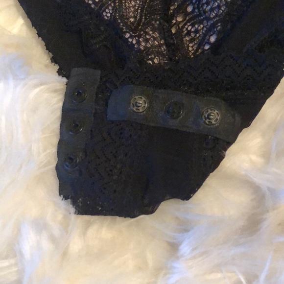 Shear lace teddy bodysuit - Picture 2 of 4